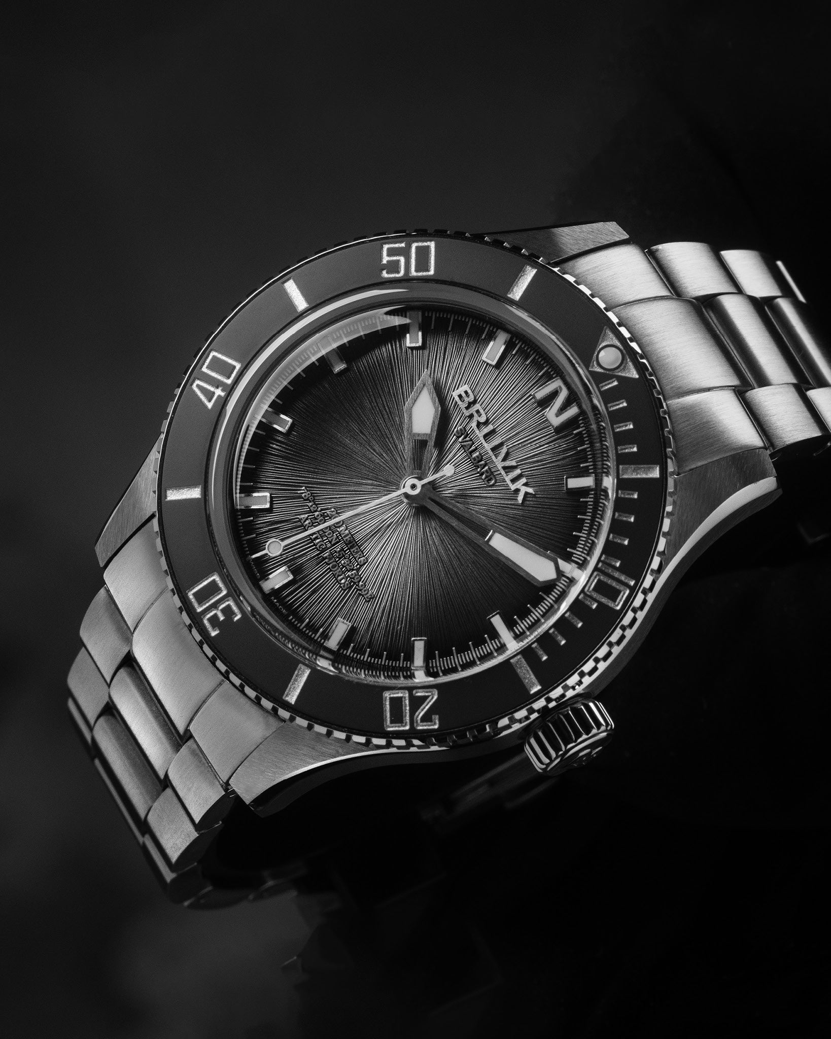 Bruvik Svalbard Arctic Fjords Stream Dial Black