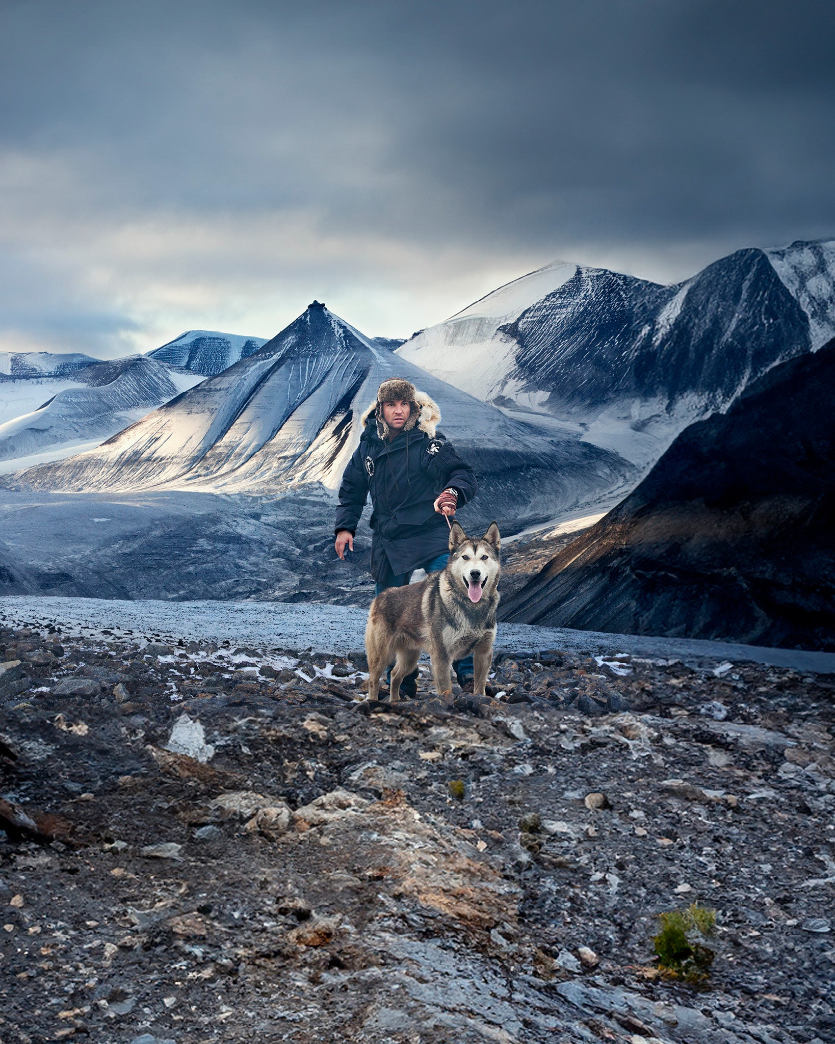 Bruvik Svalbard Arctic Fjords Stream Dial Blue