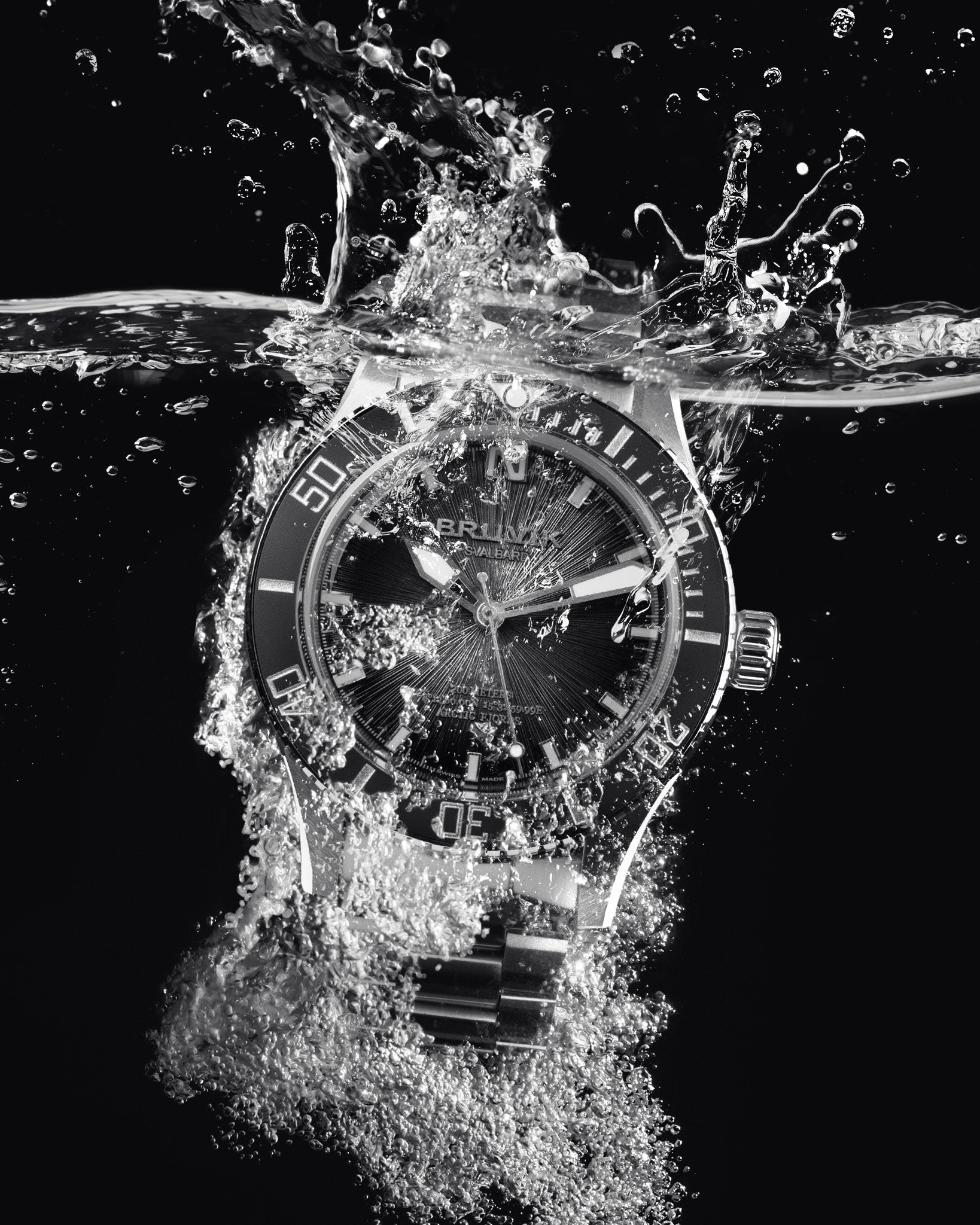 Bruvik Svalbard Arctic Fjords Stream Dial Black